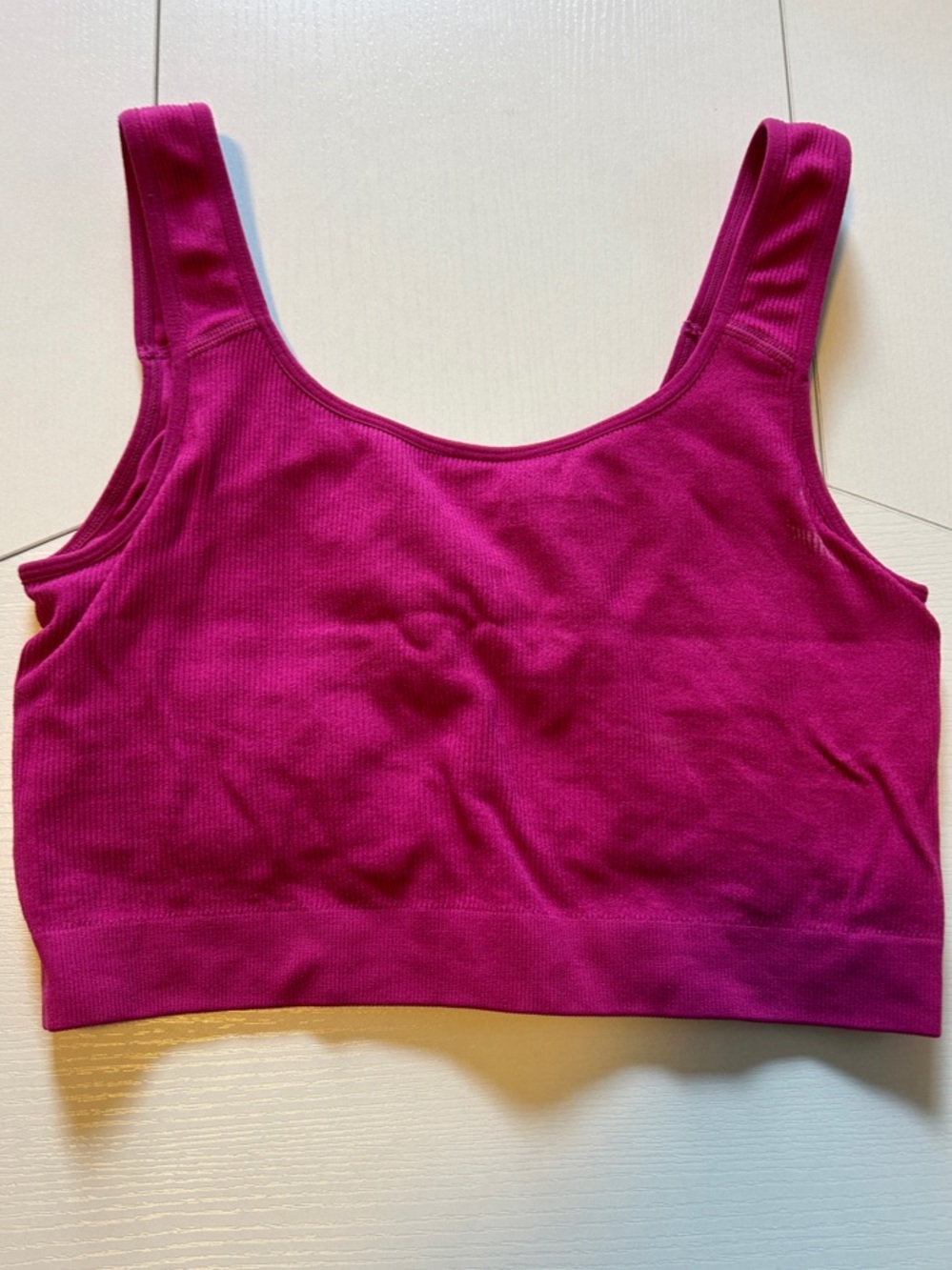 Women’s Seamless Scoop Neck Bralette in Fuchsia Pink